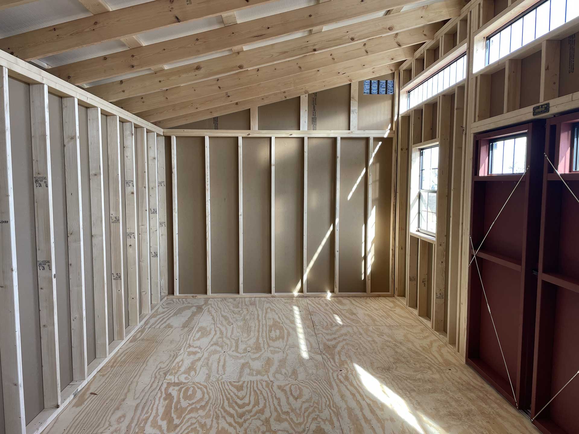 10x20 Modern Studio - Image 8